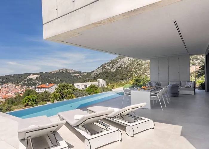 Vila Luxury Omnia Hvar With Private Infinity Pool