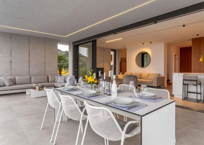 Luxury Omnia Hvar With Private Infinity Pool Vila