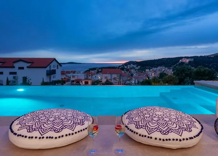 Luxury Omnia Hvar With Private Infinity Pool Vila