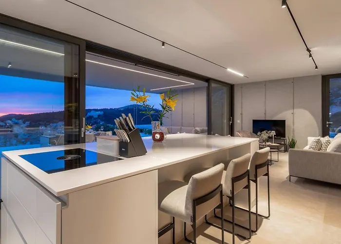 Vila Luxury Omnia Hvar With Private Infinity Pool Hvar Town