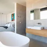 Βίλα Luxury Omnia Hvar With Infinity Pool Χβαρ