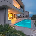 Luxury Omnia Hvar With Infinity Pool Villa