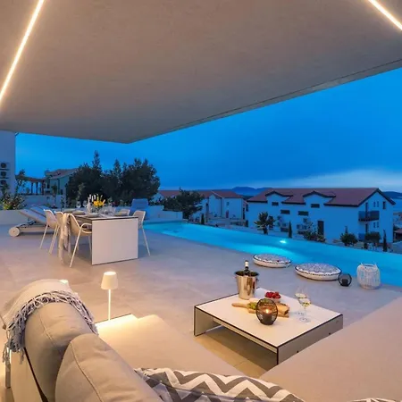 Luxury Omnia Hvar With Infinity Pool Villa