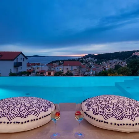 Luxury Omnia Hvar With Infinity Pool 别墅