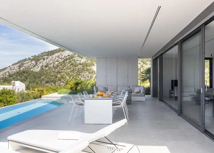 Luxury Omnia Hvar With Private Infinity Pool