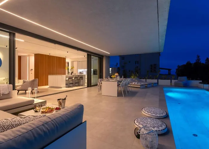 빌라 Luxury Omnia Hvar With Private Infinity Pool