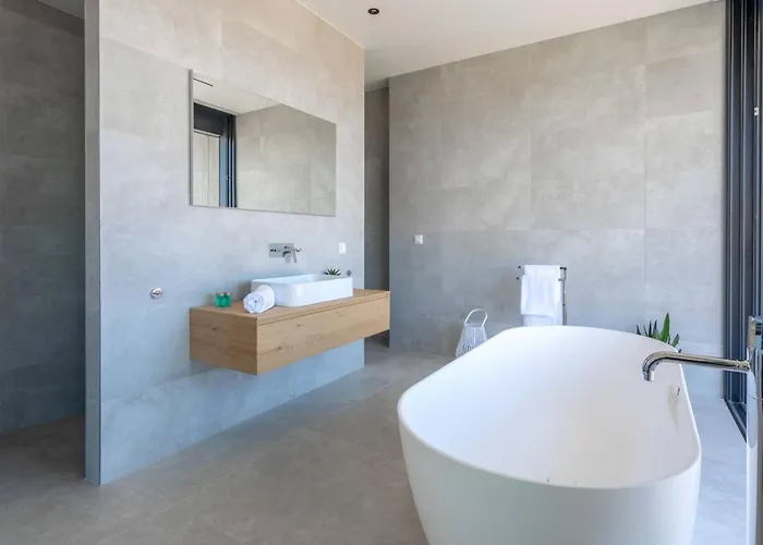 Luxury Omnia Hvar With Private Infinity Pool 빌라 흐바르