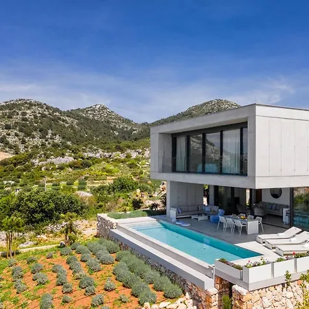 וילה Luxury Omnia Hvar With Infinity Pool *