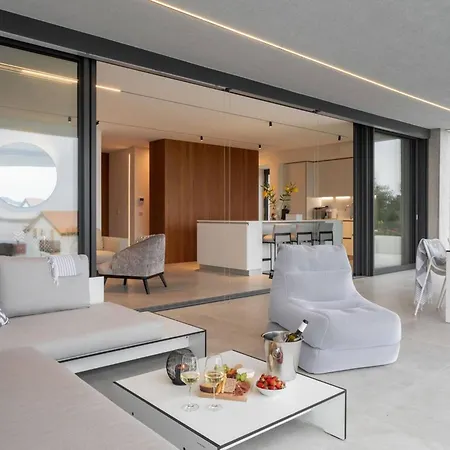 Luxury Omnia Hvar With Infinity Pool חוואר
