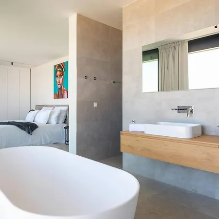 וילה Luxury Omnia Hvar With Infinity Pool חוואר