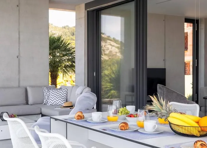 Luxury Omnia Hvar With Private Infinity Pool