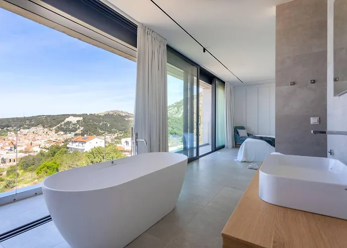 Luxury Omnia Hvar With Private Infinity Pool *